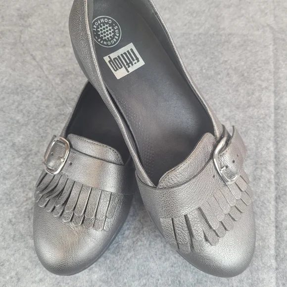 Fitflop Shoes Fitflop Metallic Silver Loafers Size Great